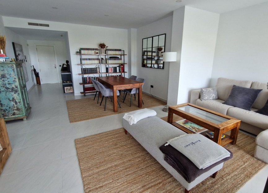 Reventa - Apartment - Middle Floor Apartment - Estepona - Estepona Centro