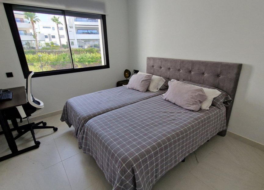 Reventa - Apartment - Middle Floor Apartment - Estepona - Estepona Centro