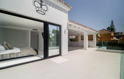 Resale - House - Detached Villa - Marbella - Nueva Andalucia