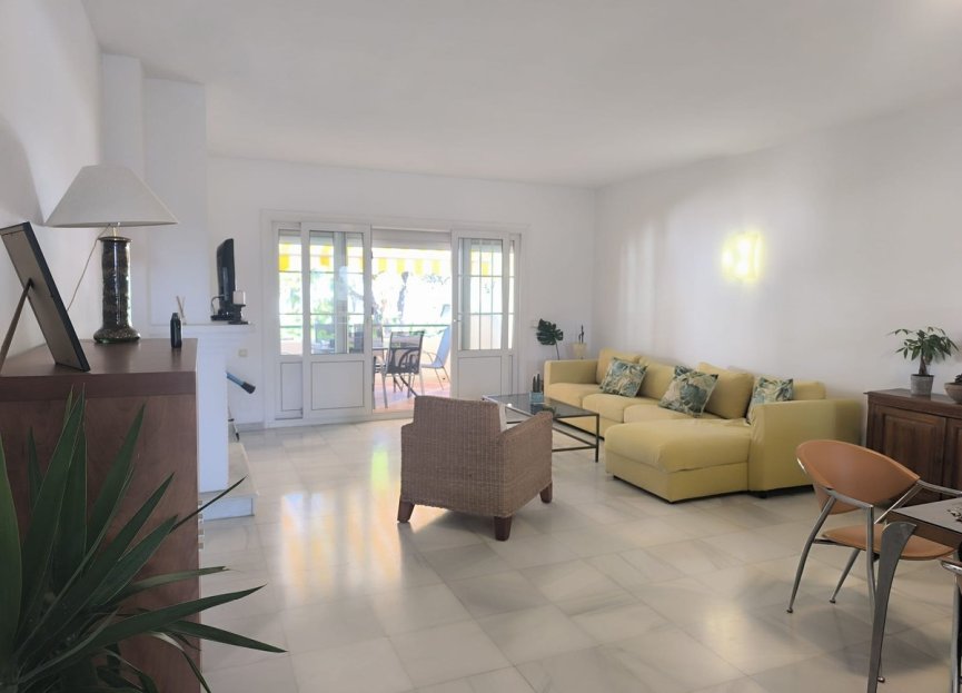 Resale - Apartment - Middle Floor Apartment - Estepona - El Presidente