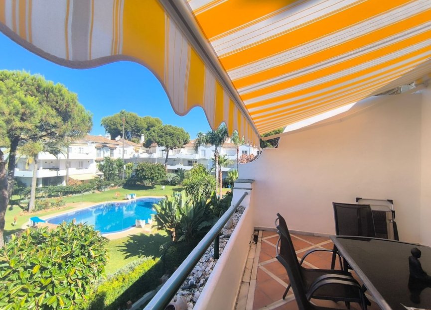 Resale - Apartment - Middle Floor Apartment - Estepona - El Presidente