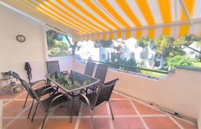 Resale - Apartment - Middle Floor Apartment - Estepona - El Presidente