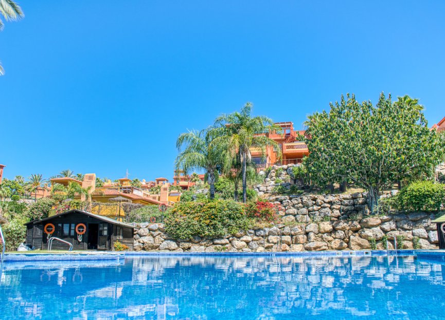 Resale - Apartment - Middle Floor Apartment - Marbella - Reserva de Marbella