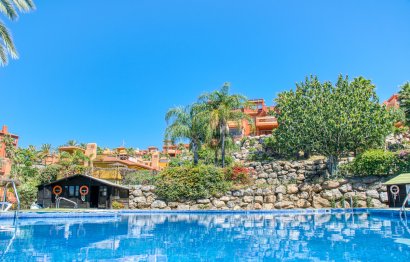 Resale - Apartment - Middle Floor Apartment - Marbella - Reserva de Marbella
