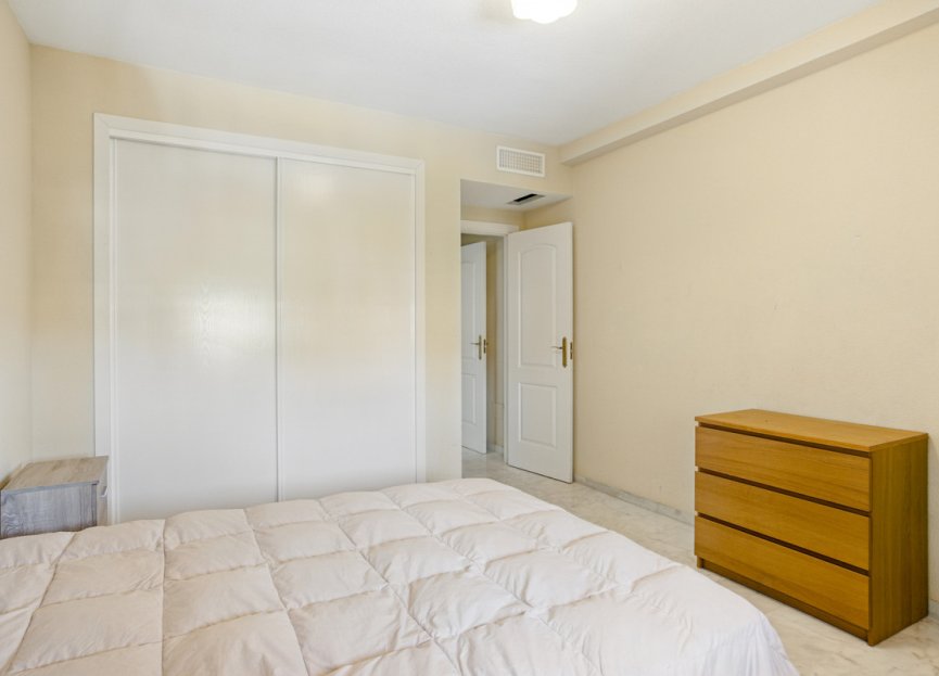 Resale - Apartment - Middle Floor Apartment - Marbella - Reserva de Marbella