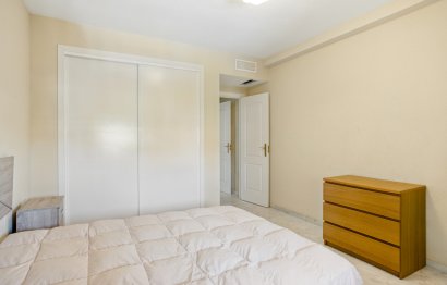 Resale - Apartment - Middle Floor Apartment - Marbella - Reserva de Marbella