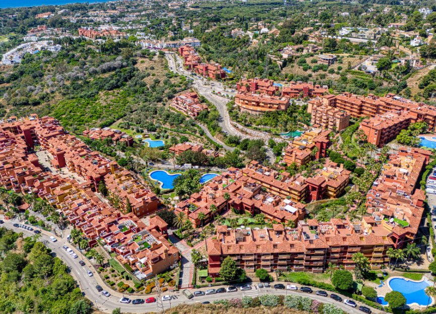 Resale - Apartment - Middle Floor Apartment - Marbella - Reserva de Marbella