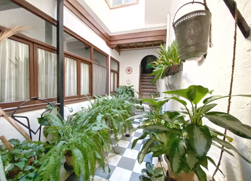 Resale - Apartment - Top Floor Apartment - Marbella - Marbella Centro
