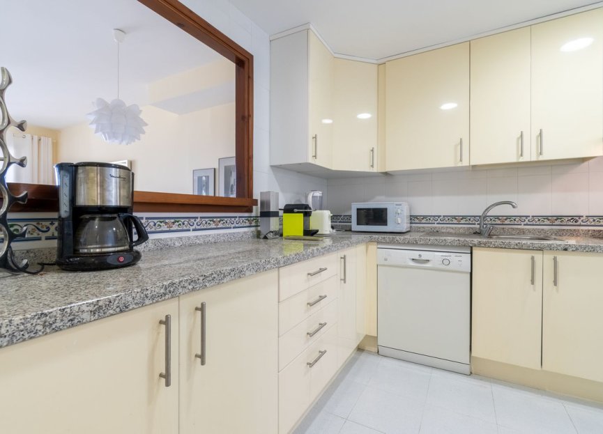 Resale - Apartment - Middle Floor Apartment - Manilva - La Duquesa