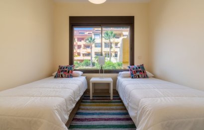 Resale - Apartment - Middle Floor Apartment - Manilva - La Duquesa