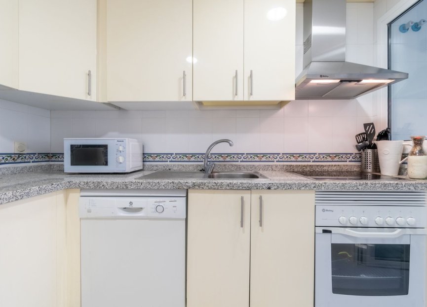 Resale - Apartment - Middle Floor Apartment - Manilva - La Duquesa