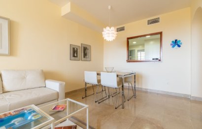 Resale - Apartment - Middle Floor Apartment - Manilva - La Duquesa