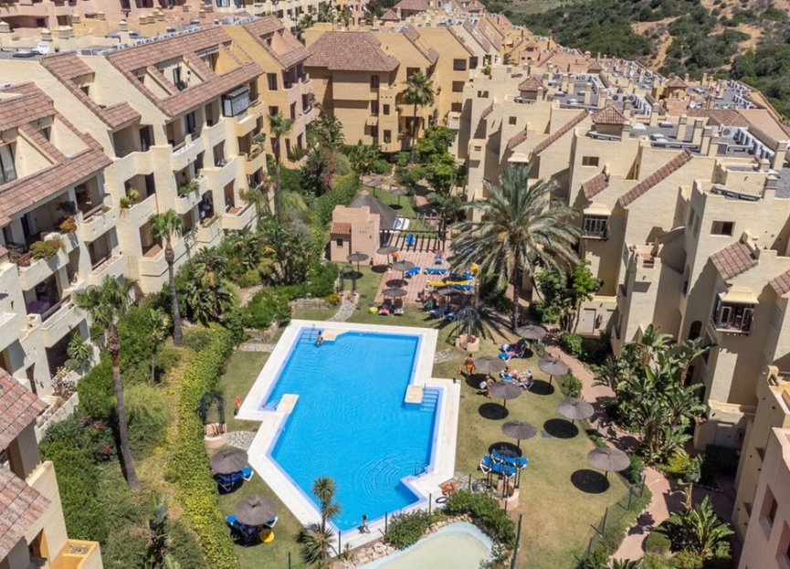 Resale - Apartment - Middle Floor Apartment - Manilva - La Duquesa