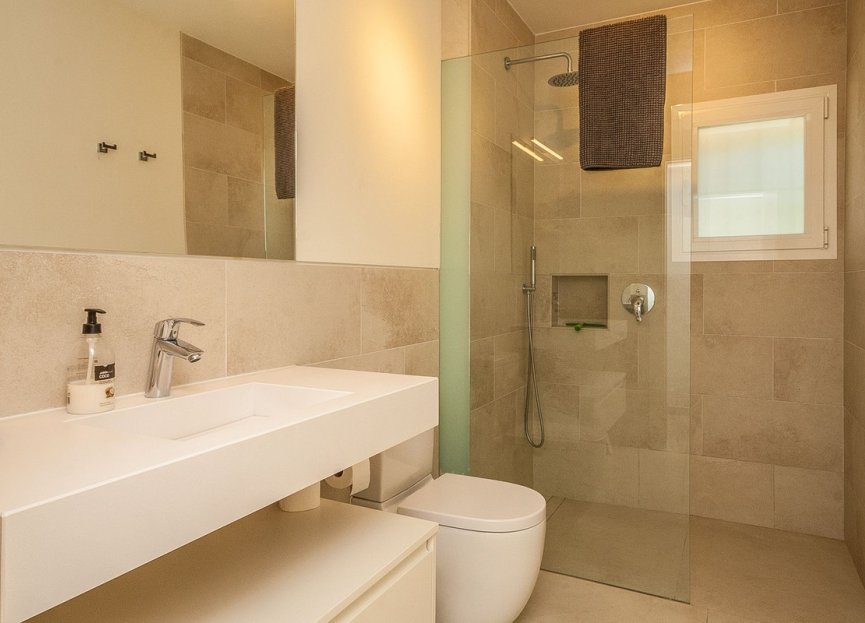 Resale - House - Detached Villa - Marbella - Elviria