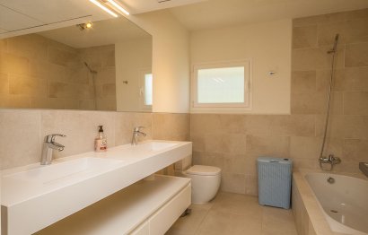 Resale - House - Detached Villa - Marbella - Elviria