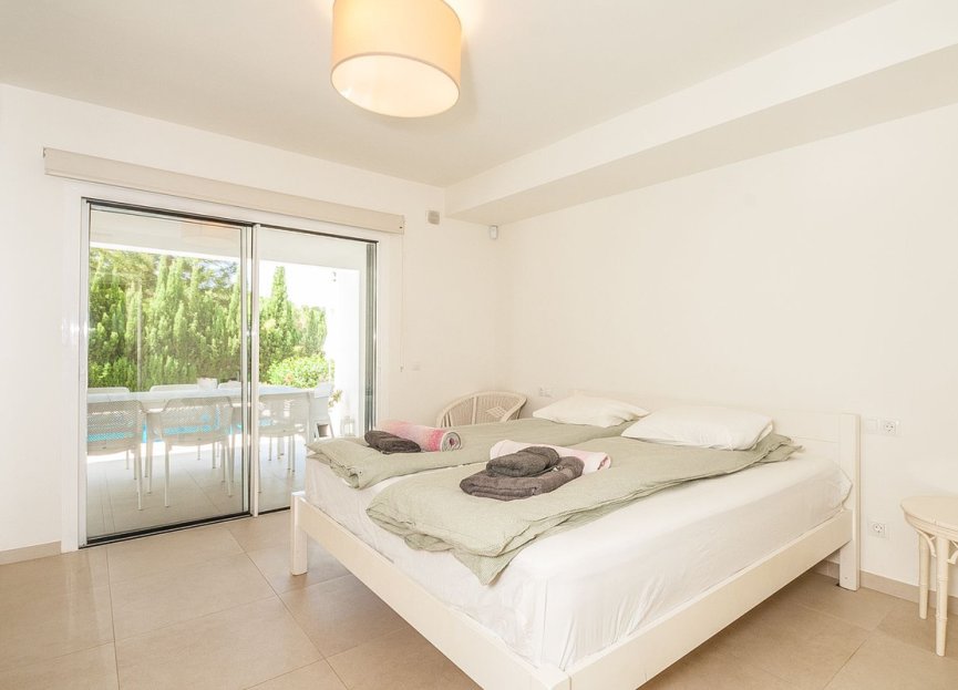 Resale - House - Detached Villa - Marbella - Elviria