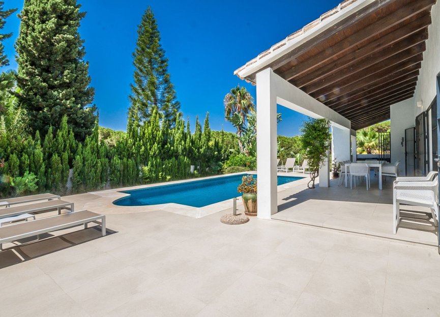 Resale - House - Detached Villa - Marbella - Elviria