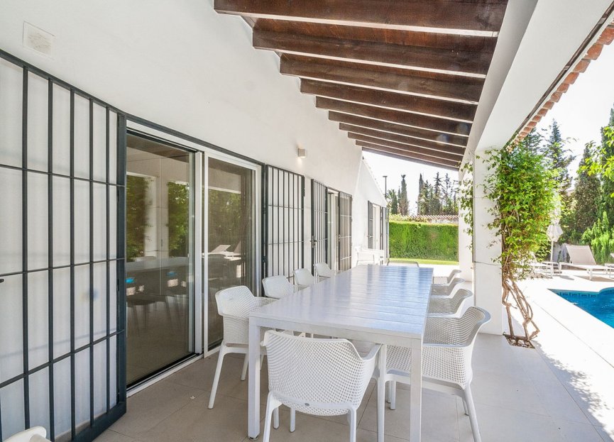 Resale - House - Detached Villa - Marbella - Elviria