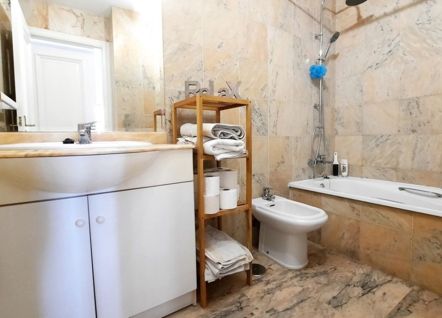 Resale - Apartment - Middle Floor Apartment - Fuengirola - Fuengirola Centro