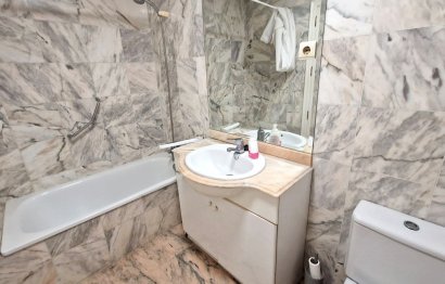 Resale - Apartment - Middle Floor Apartment - Fuengirola - Fuengirola Centro