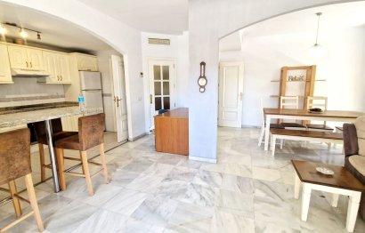 Resale - Apartment - Middle Floor Apartment - Fuengirola - Fuengirola Centro