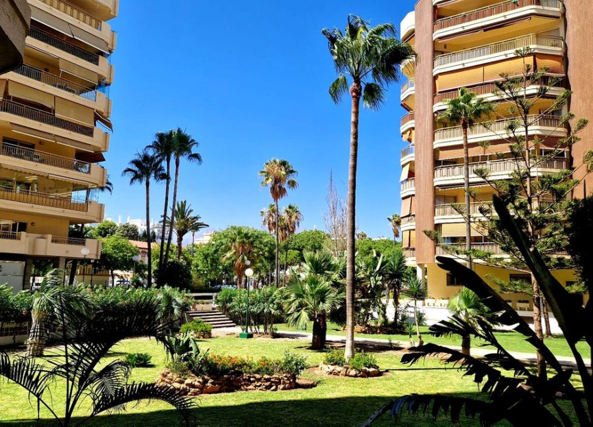 Resale - Apartment - Middle Floor Apartment - Fuengirola - Fuengirola Centro