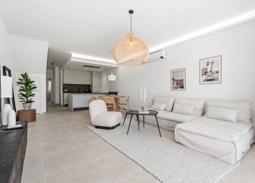 Resale - House - Townhouse - Marbella - Nueva Andalucia