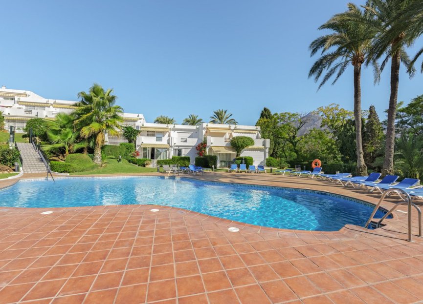 Resale - House - Townhouse - Marbella - Nueva Andalucia