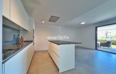 Resale - Ground floor apartment - Estepona - Selwo