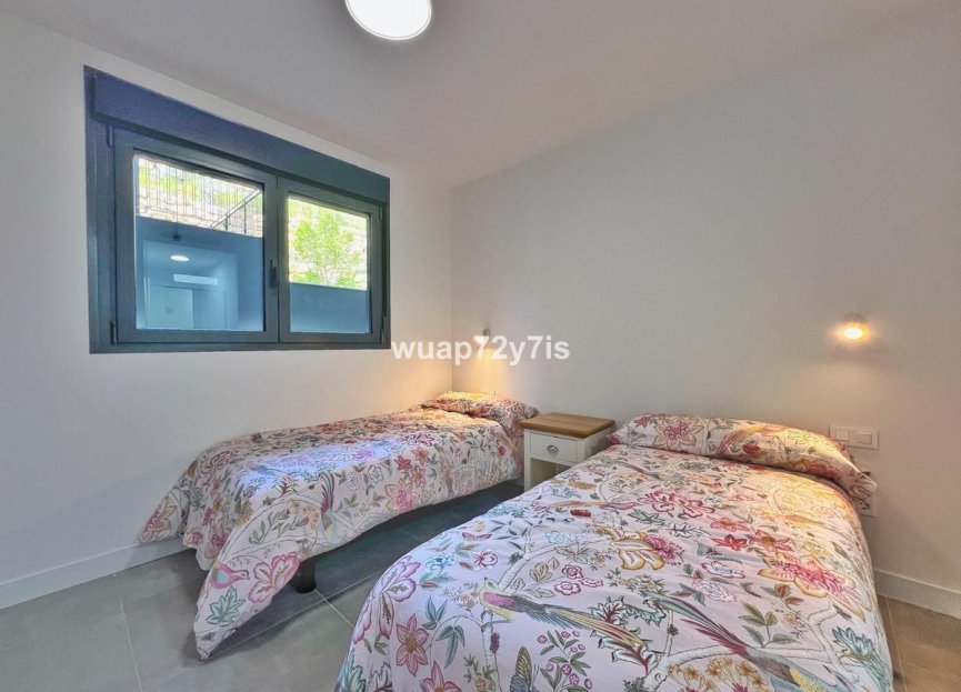 Resale - Ground floor apartment - Estepona - Selwo