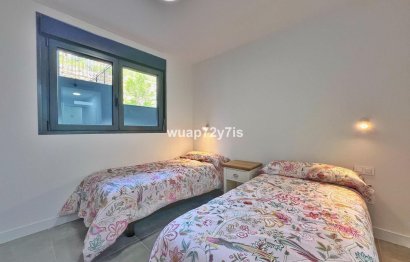 Resale - Ground floor apartment - Estepona - Selwo