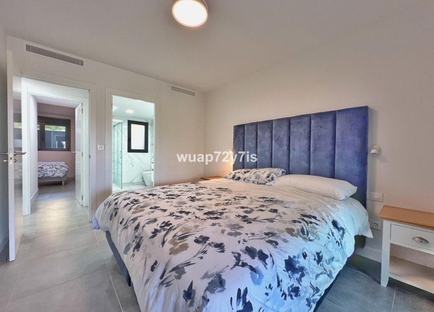 Resale - Ground floor apartment - Estepona - Selwo