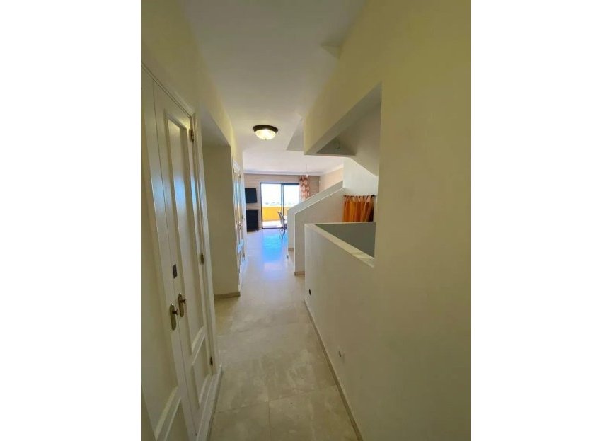 Resale - Apartment - Penthouse - Estepona - Selwo