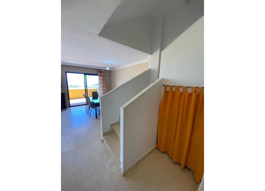 Resale - Apartment - Penthouse - Estepona - Selwo