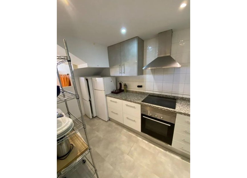 Resale - Apartment - Penthouse - Estepona - Selwo