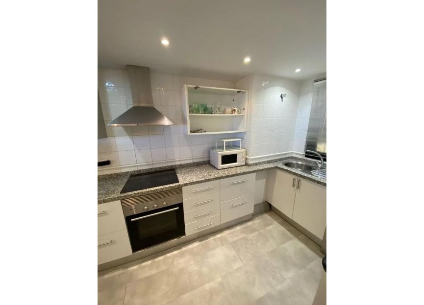 Resale - Apartment - Penthouse - Estepona - Selwo