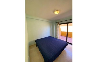 Resale - Apartment - Penthouse - Estepona - Selwo