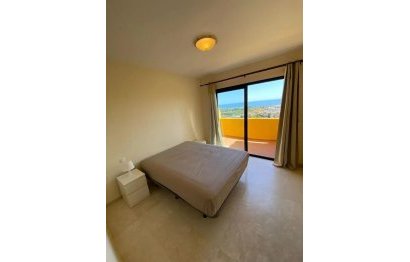 Resale - Apartment - Penthouse - Estepona - Selwo