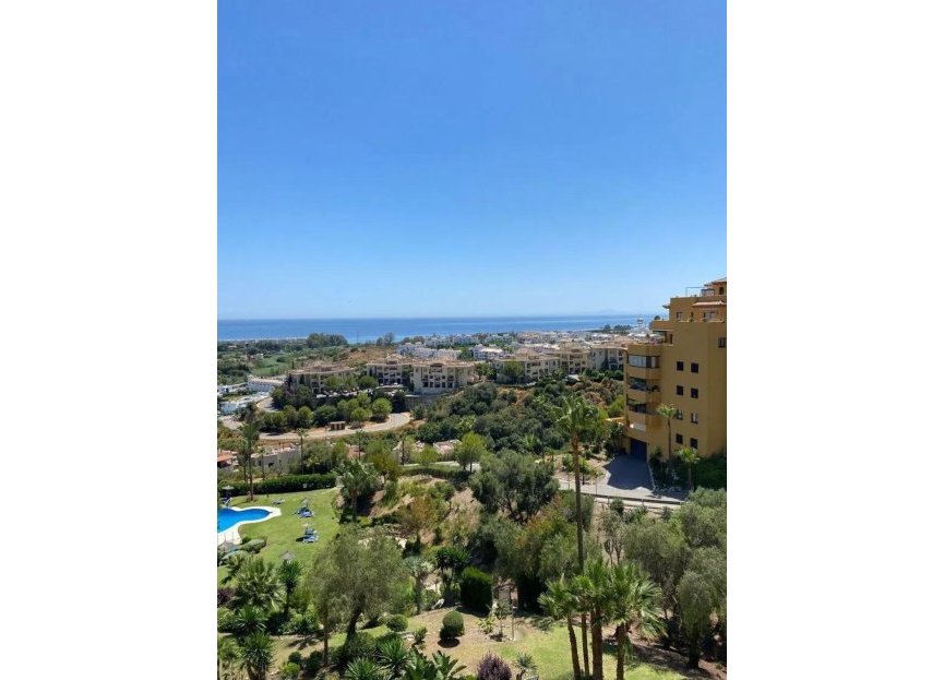 Resale - Apartment - Penthouse - Estepona - Selwo