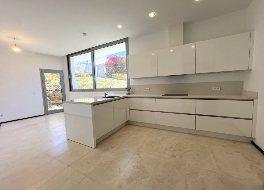 Resale - House - Townhouse - Marbella - Sierra Blanca