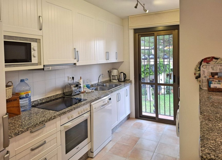 Resale - Apartment - Middle Floor Apartment - Fuengirola - Fuengirola Centro