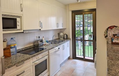 Resale - Apartment - Middle Floor Apartment - Fuengirola - Fuengirola Centro