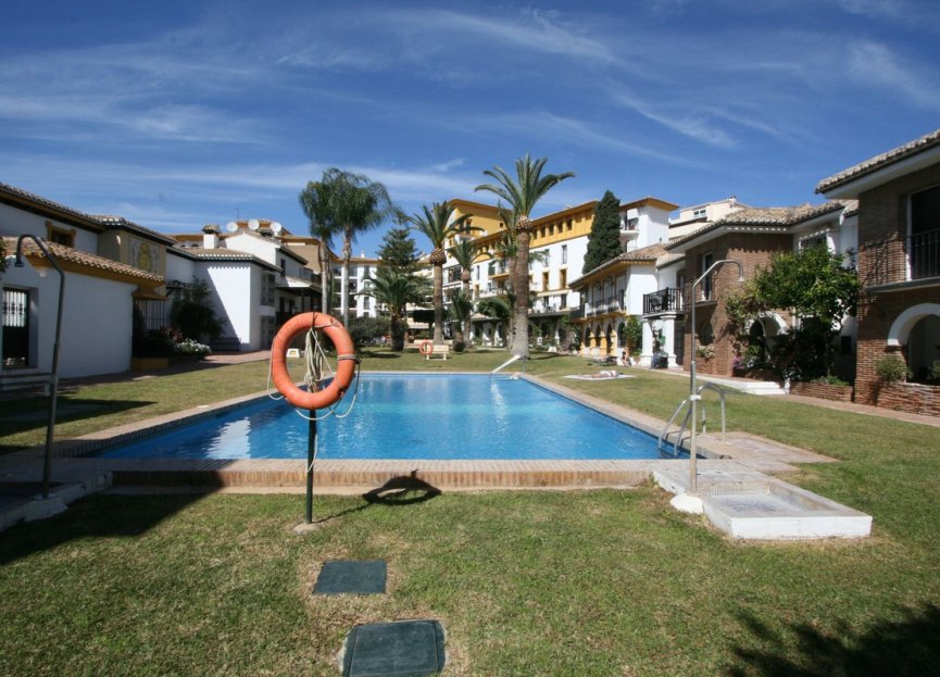 Resale - Apartment - Middle Floor Apartment - Fuengirola - Fuengirola Centro