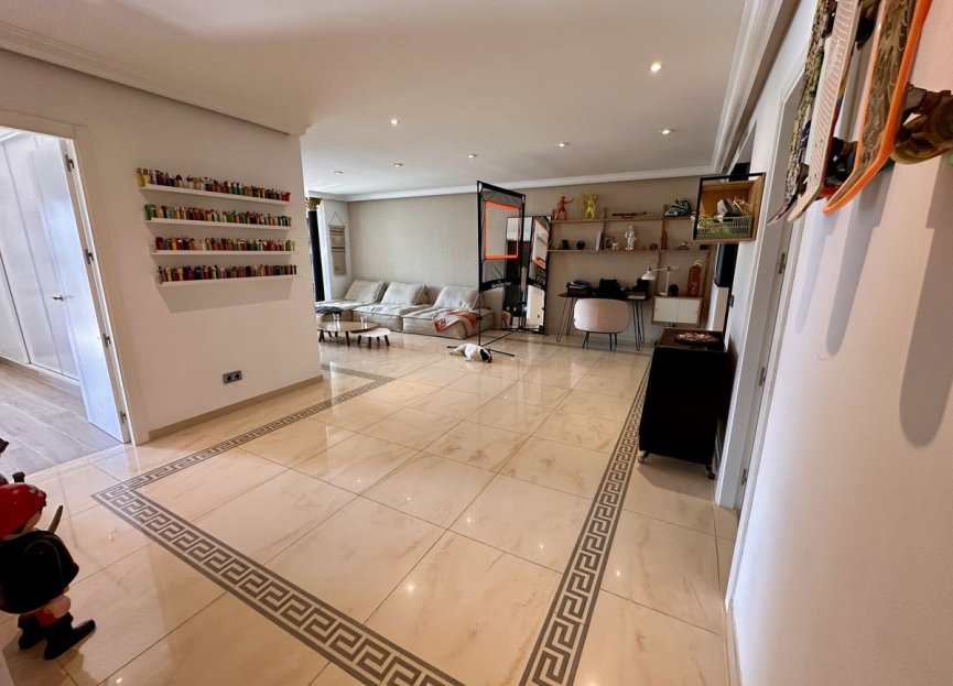 Reventa - Apartment - Penthouse - Benahavís - Benahavís Centro