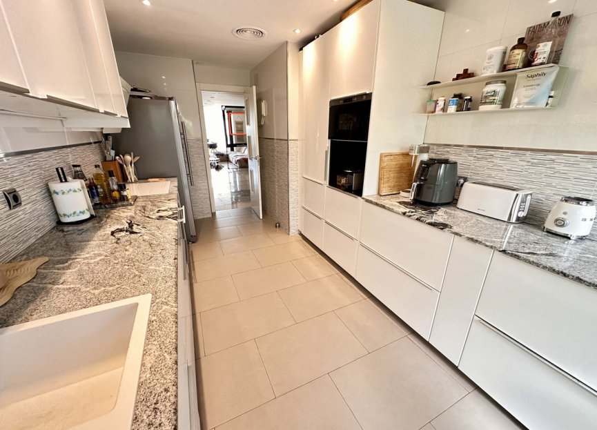 Reventa - Apartment - Penthouse - Benahavís - Benahavís Centro