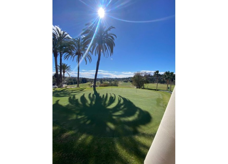 Resale - Apartment - Middle Floor Apartment - Marbella - Nueva Andalucia