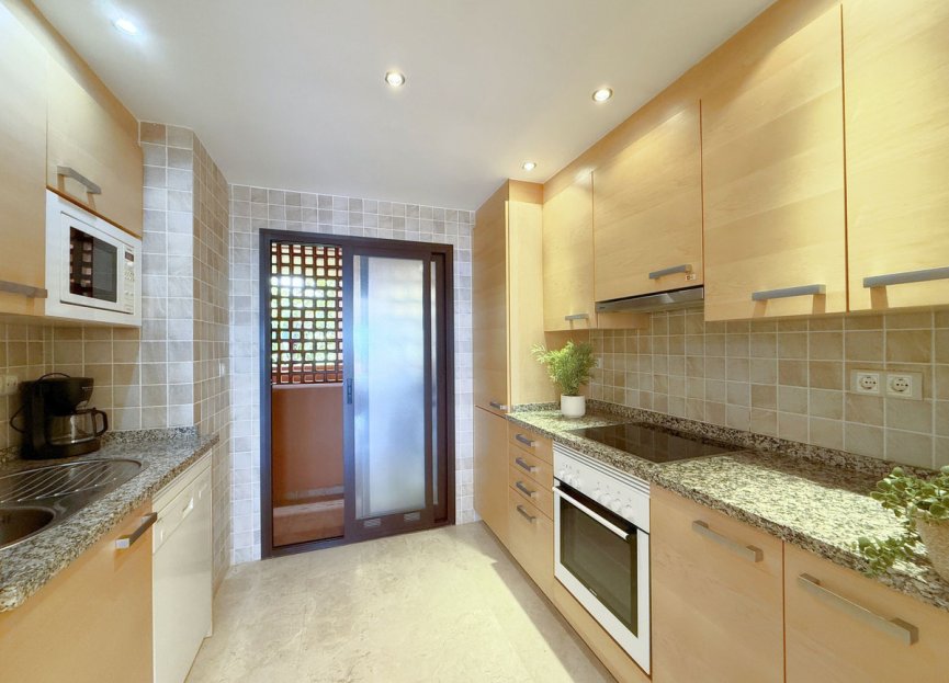 Reventa - Apartment - Middle Floor Apartment - Estepona - Estepona Centro