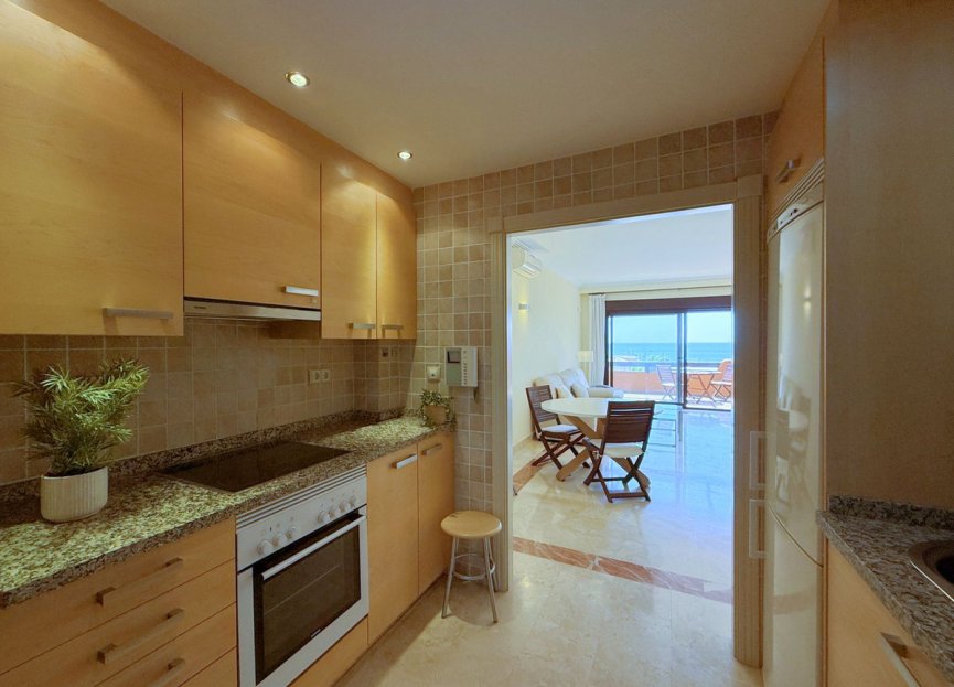 Reventa - Apartment - Middle Floor Apartment - Estepona - Estepona Centro