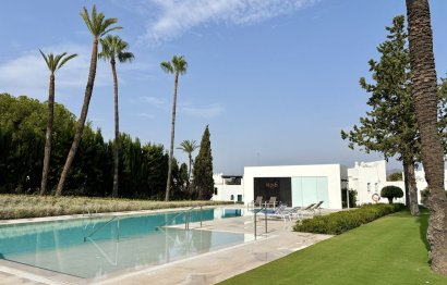 Reventa - House - Semi-Detached House - Marbella - Nueva Andalucia