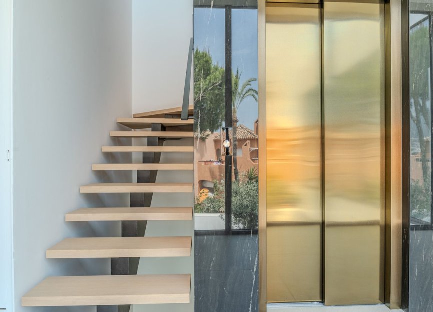 Reventa - House - Semi-Detached House - Marbella - Nueva Andalucia